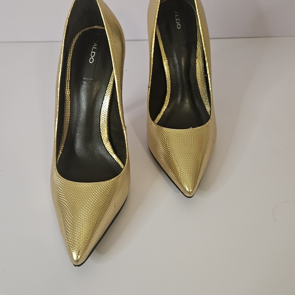 Aldo Metallic Gold Pointed-Toe Stiletto Pumps - Picture 2 of 3